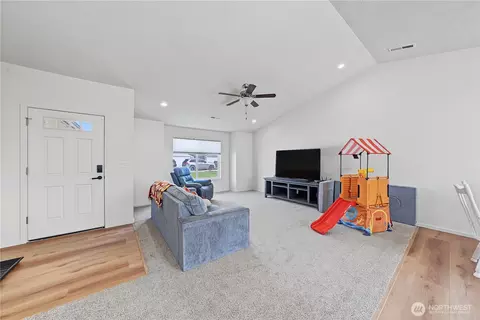 Other - 812 E Casacde St, Othello, WA 99344 photo 3 of 5