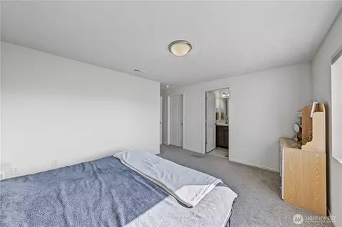 Bedroom - 812 E Casacde St, Othello, WA 99344 photo 6 of 6