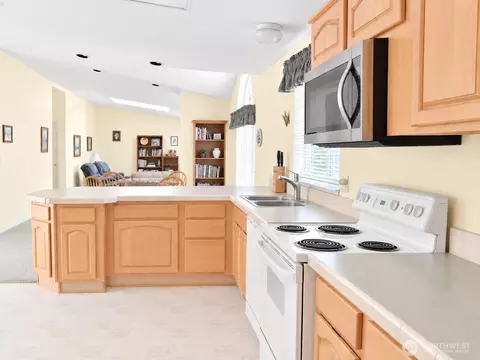 Kitchen - 170 Waldo Rd, Sequim, WA 98382 photo 4 of 4