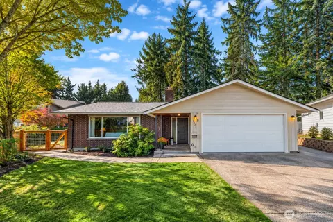 1825 Camas Ave NE, Renton, WA 98056