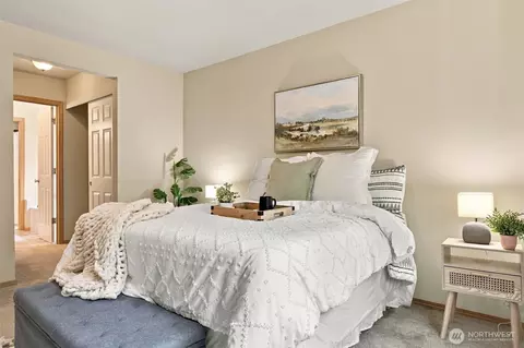 Bedroom - 201 E Battles Ln, Grapeview, WA 98546 photo 2 of 5
