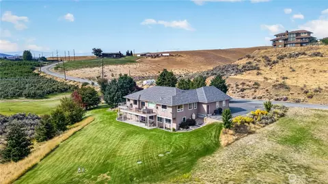 2350 10th St NE, East Wenatchee, WA 98802