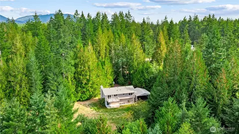 105 Peter Hagen Rd NW, Seabeck, WA 98380
