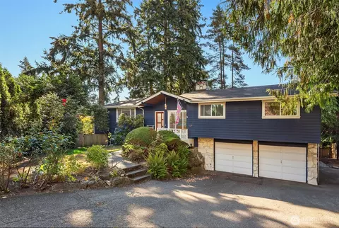 529 NW 201st Pl, Shoreline, WA 98177