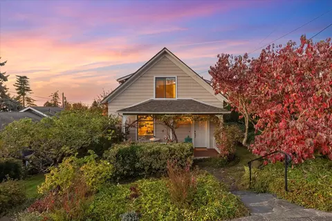 657 Walnut St, Edmonds, WA 98020