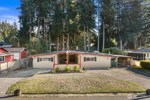7717 Husky Way SE, Lacey, WA 98503