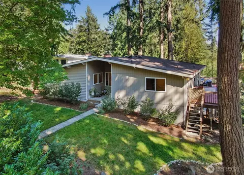 1115 Wildwood Blvd SW, Issaquah, WA 98027