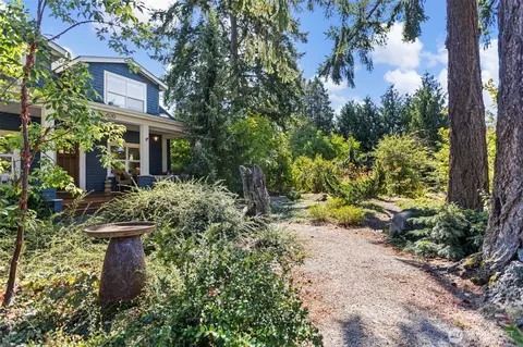 15520 Burke Ave N, Shoreline, WA 98133
