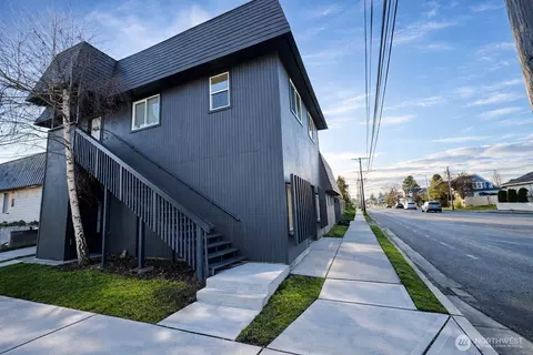 2102 S 12th St, Tacoma, WA 98405