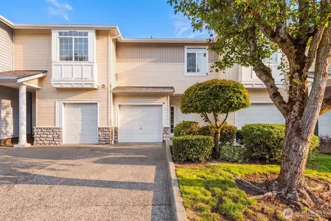 6832 20th St E #4, Fife, WA 98424