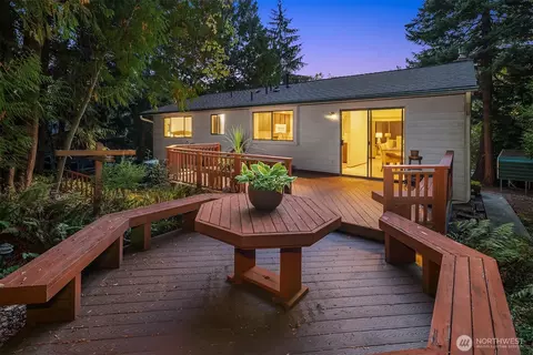 Exterior - 19314 103rd Ave NE, Bothell, WA 98011 photo 3 of 9