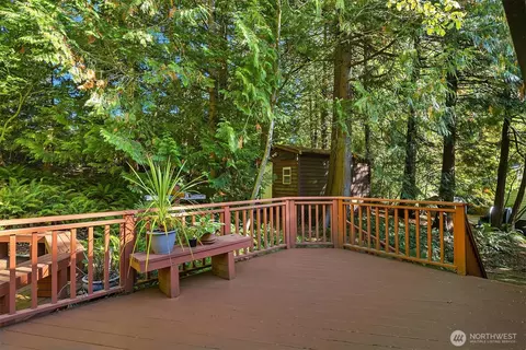 Exterior - 19314 103rd Ave NE, Bothell, WA 98011 photo 6 of 9