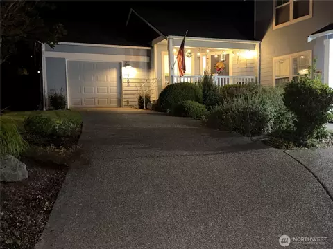 9763 Ebbtide Ln NW, Silverdale, WA 98383