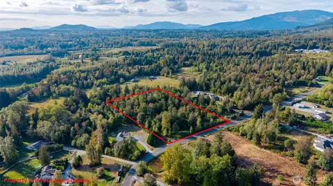 7822 Renic Dr, Sedro Woolley, WA 98284