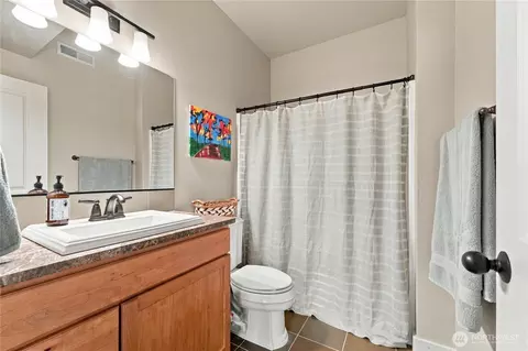 Bath - 200 Crescent St, Chelan, WA 98816 photo 5 of 5