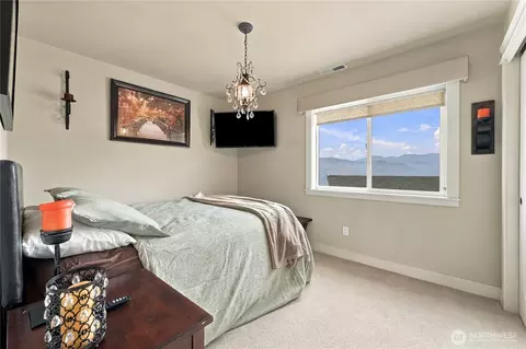 Bedroom - 200 Crescent St, Chelan, WA 98816 photo 4 of 4
