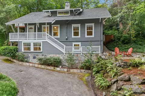 2106 Fairmount Ave SW, Seattle, WA 98126