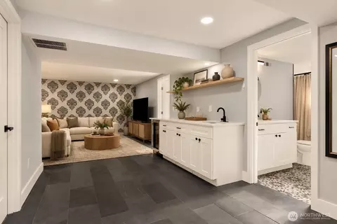 Other - 3302 E Pine St, Seattle, WA 98122 photo 3 of 8