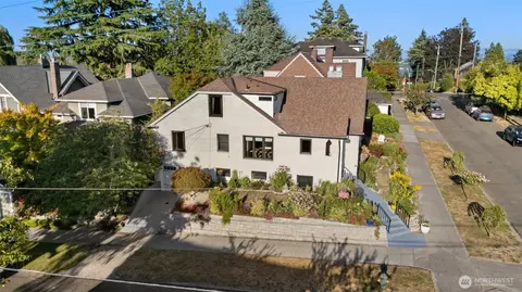 Exterior - 3302 E Pine St, Seattle, WA 98122 photo 6 of 8