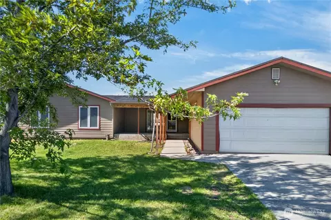29 Nob Hill Dr, Ephrata, WA 98823