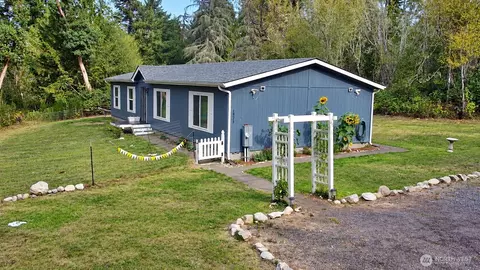 18517 64th St SW, Longbranch, WA 98351