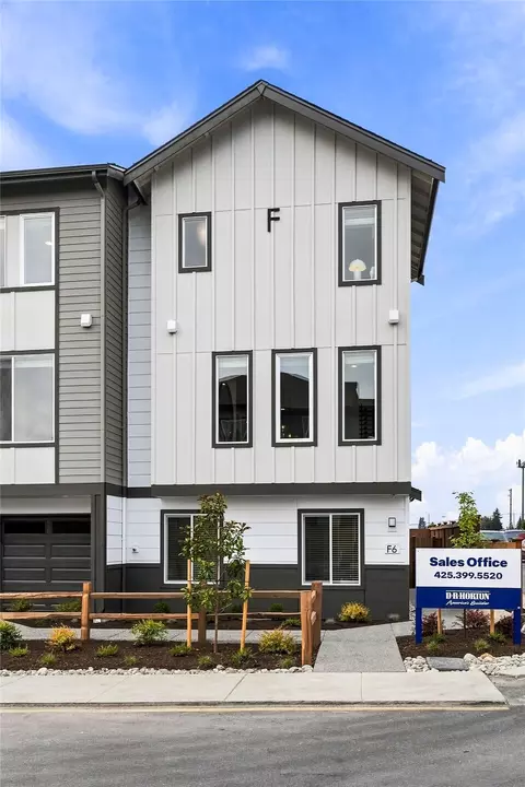 16202 Manor Way #G1, Lynnwood, WA 98087