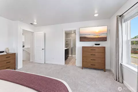 Bedroom - 3476 Edith Ave, Enumclaw, WA 98022 photo 3 of 7