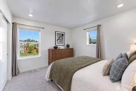 Bedroom - 3476 Edith Ave, Enumclaw, WA 98022 photo 5 of 7