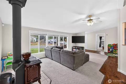 Living - 18303 85th Avenue Ct E, Puyallup, WA 98375 photo 3 of 3