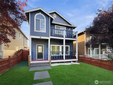 Exterior - 7402 Olympic Dr, Everett, WA 98203 photo 2 of 9