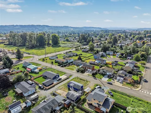 View/Area - 116 3rd Ave NW, Pacific, WA 98047 photo 2 of 2