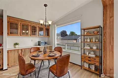 Dining - 116 3rd Ave NW, Pacific, WA 98047 photo 1 of 1
