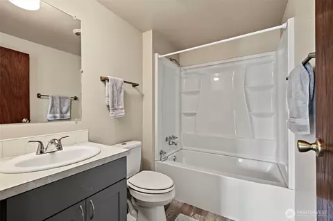 Bath - 116 3rd Ave NW, Pacific, WA 98047 photo 1 of 2