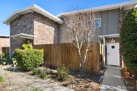 12242 SE 59th St #123, Bellevue, WA 98006