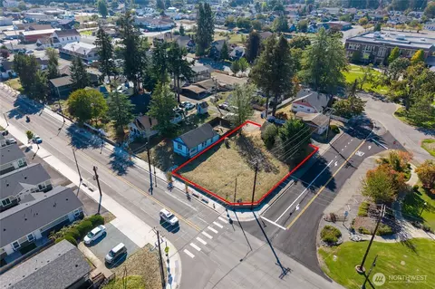 222 Washington Ave N, Eatonville, WA 98328