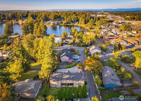 3614 Shelby Rd, Lynnwood, WA 98087