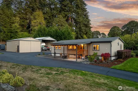 144 Paradise Acres Rd, Kalama, WA 98625