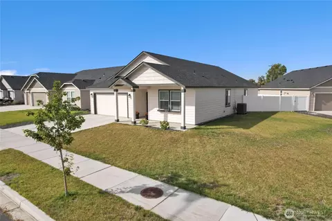 4212 W Bufflehead Blvd, Moses Lake, WA 98837
