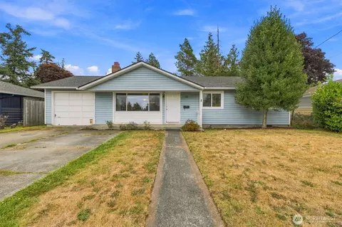294 NE Queets St, Oak Harbor, WA 98277