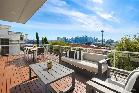 163 Ward St, Seattle, WA 98109