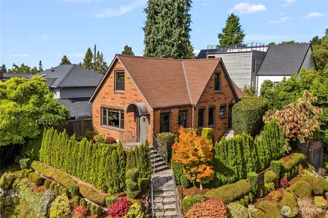 2355 45th Ave SW, Seattle, WA 98116