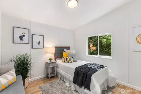 Bedroom - 104 Roppert Rd, Winlock, WA 98596 photo 4 of 8