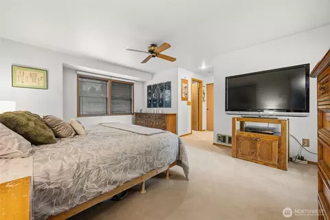 Bedroom - 23504 19th Dr SE, Bothell, WA 98021 photo 3 of 8