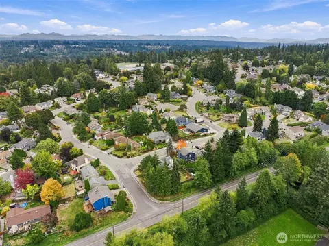 View/Area - 23504 19th Dr SE, Bothell, WA 98021 photo 4 of 5