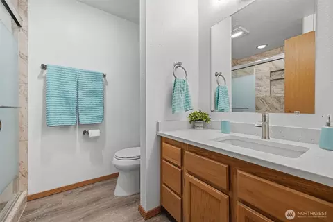Bath - 23504 19th Dr SE, Bothell, WA 98021 photo 2 of 5