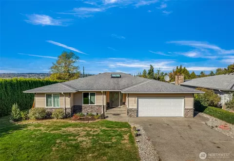 2702 W 99th St, Blaine, WA 98230