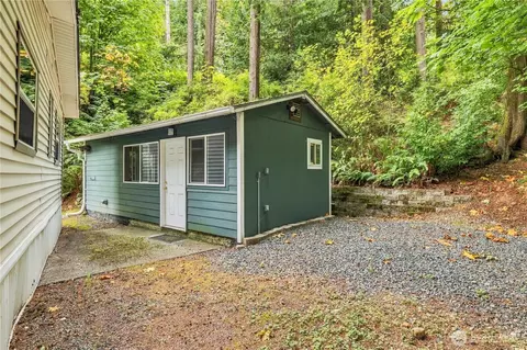 Exterior - 13001 E Loop View Dr, Granite Falls, WA 98252 photo 5 of 12