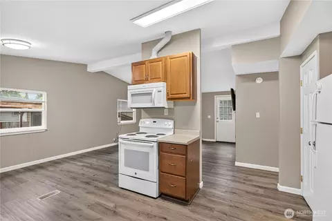 Kitchen - 13001 E Loop View Dr, Granite Falls, WA 98252 photo 1 of 1