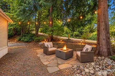 Exterior - 13001 E Loop View Dr, Granite Falls, WA 98252 photo 2 of 12