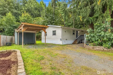 Exterior - 13001 E Loop View Dr, Granite Falls, WA 98252 photo 1 of 12